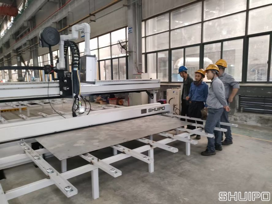 中聯激光拼板機 中聯激光拼板機